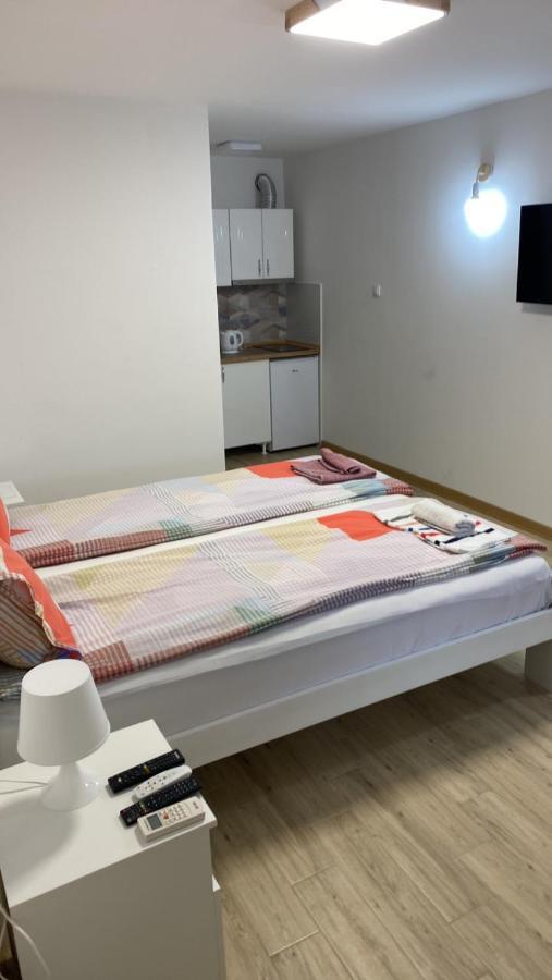 Garden Apartmani 3 베오그라드 외부 사진